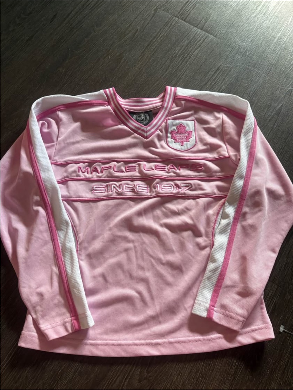 Maple Leaf’s Long-Sleeve Kids Jersey (Medium)